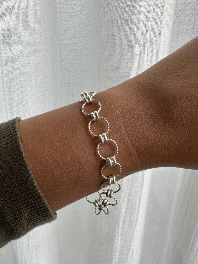 Pulsera de plata círculos diversos