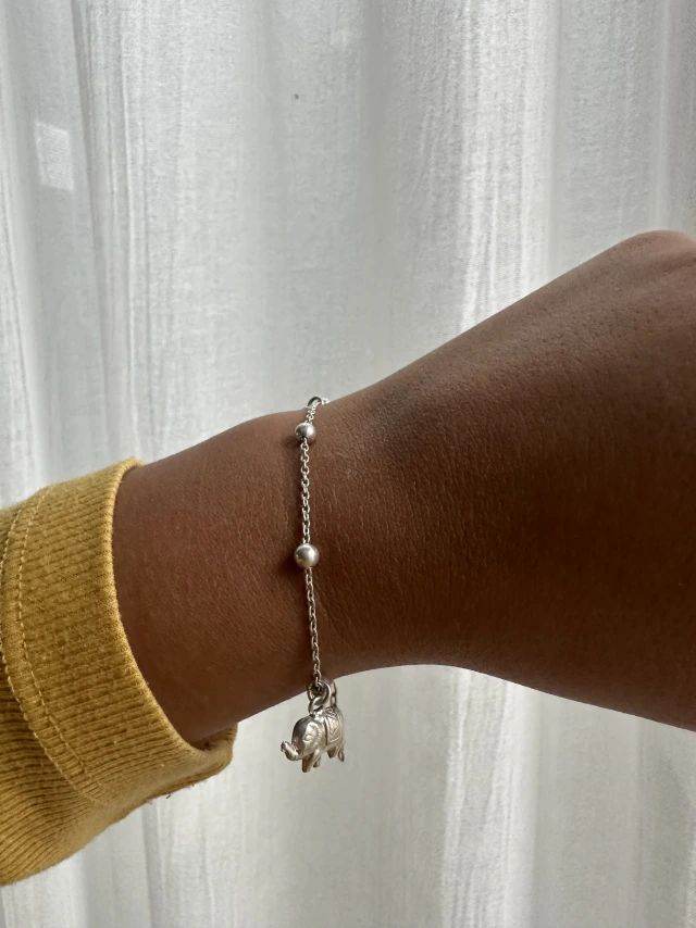 Pulsera de plata bolitas y elefantes