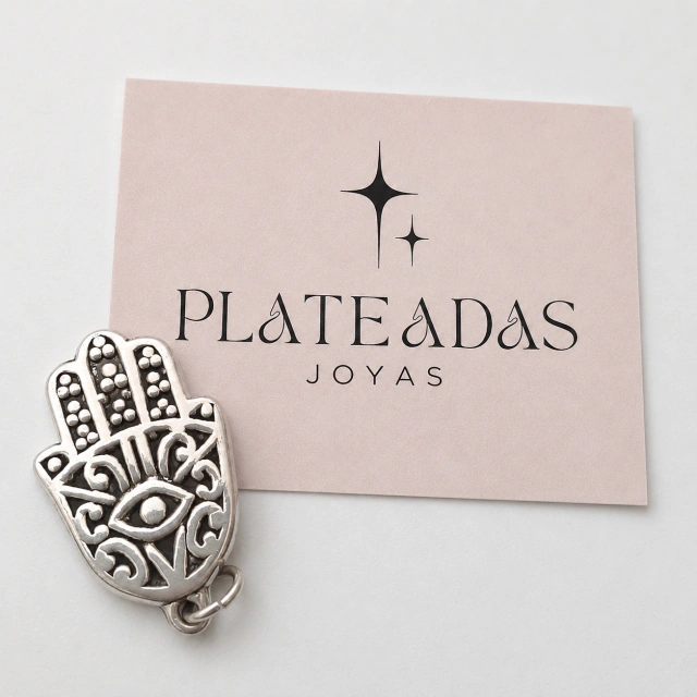 Dije de plata inflada mano de fatima
