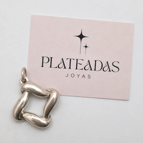 Dije de plata elefante