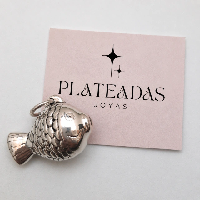 Dije de plata inflada pez