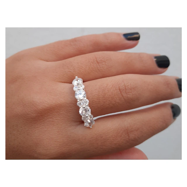 Anillo de plata elegante piedra