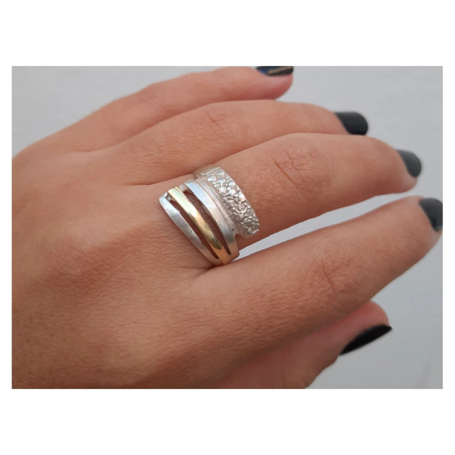 Anillo de plata y baño de oro