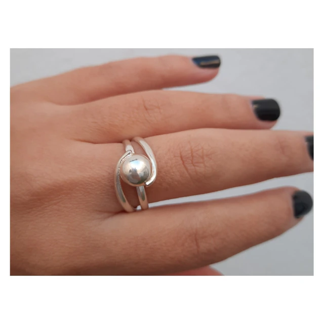 Anillo de plata diseño bolita maciza