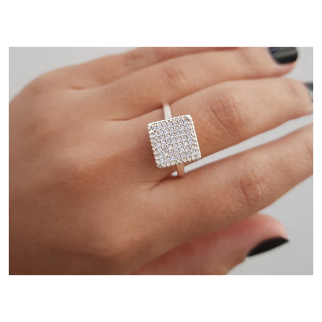 Anillo de plata geometrico piedra