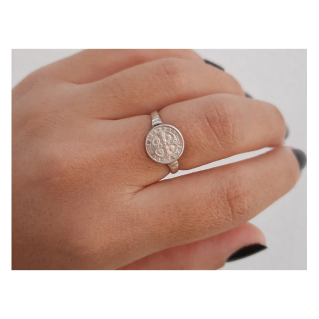 Anillo de plata geometrico