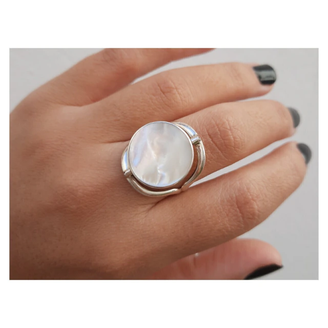 Anillo de plata reversible nacar y piedra natural circulo