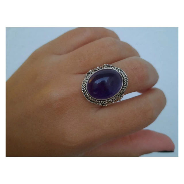 Anillo de plata y piedra natural