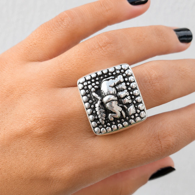Anillo de plata inflada cuadrado elefante