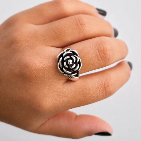 Anillo de plata inflada arabescos