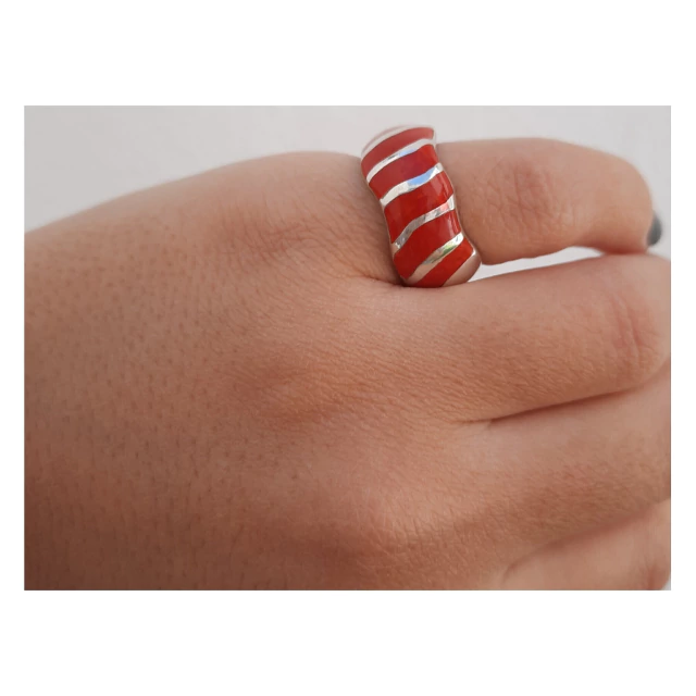 Anillo de plata peruana y piedra natural