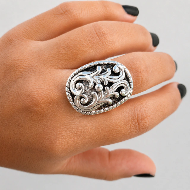 Anillo de plata inflada ovalo
