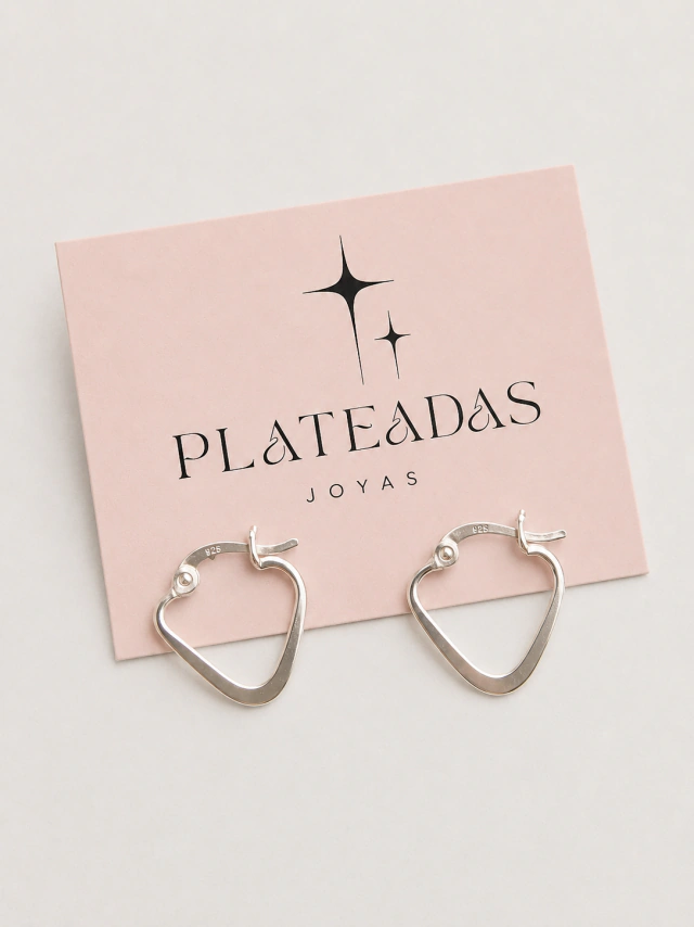 Aros de plata triangular pequeño