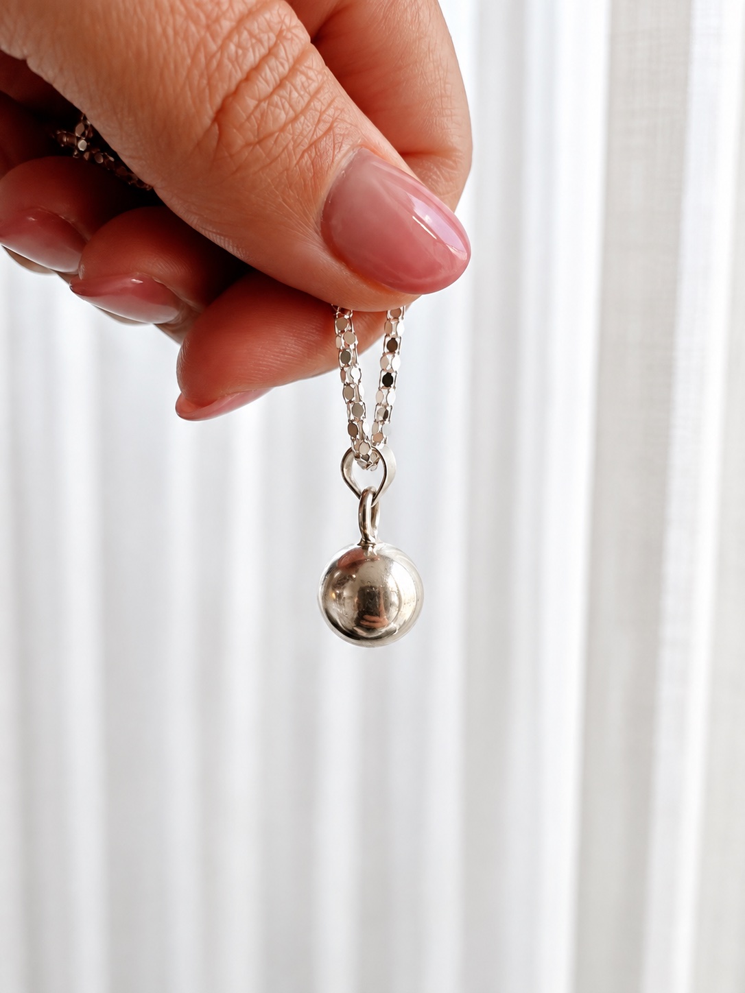 Dije de plata bolita 