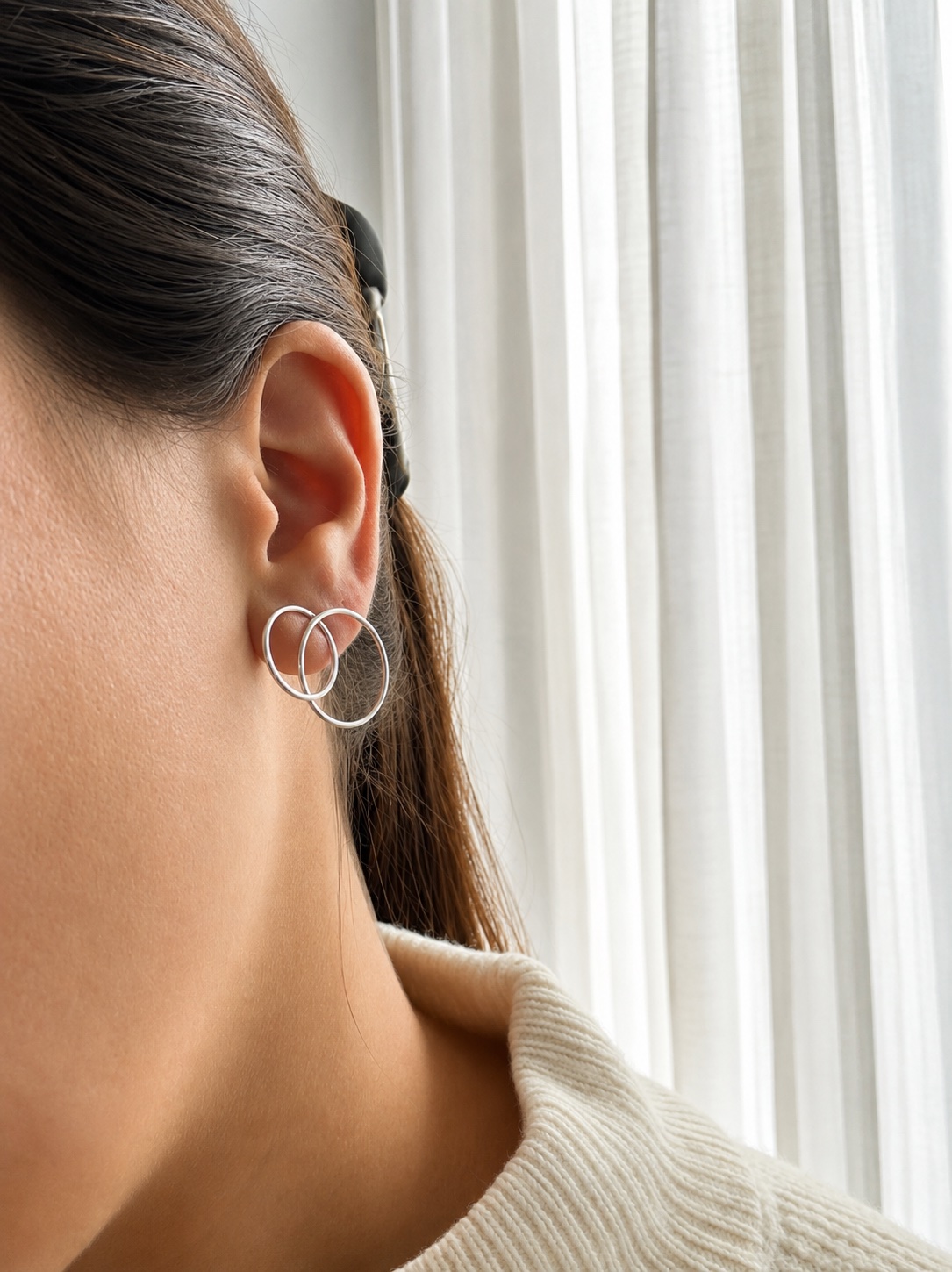 Aros de plata doble circulo minimalista — foto 2
