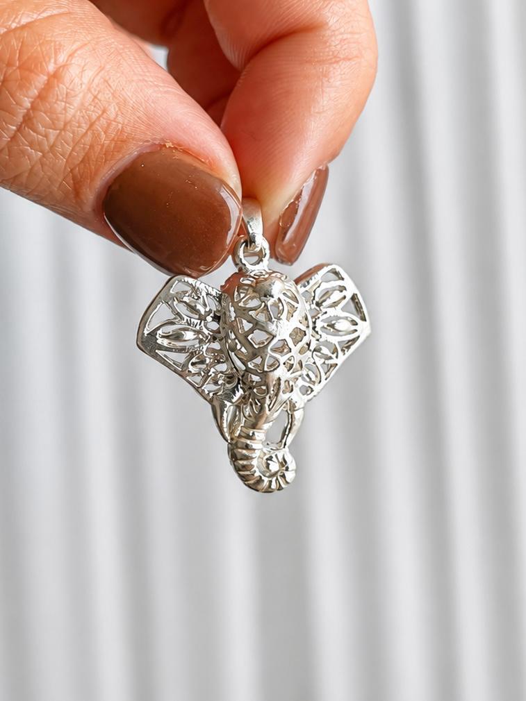 Dije de plata elefante calado