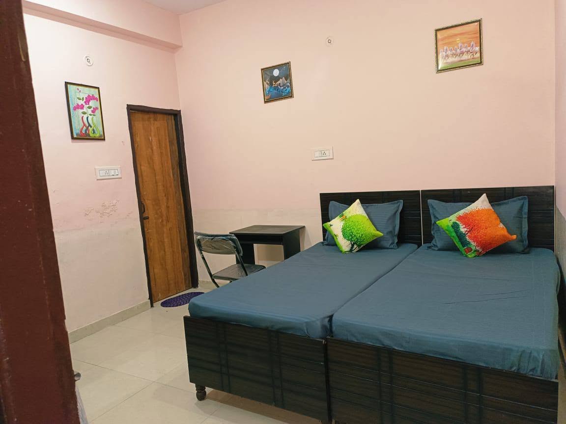 Unisex Pg Noida Sector 51