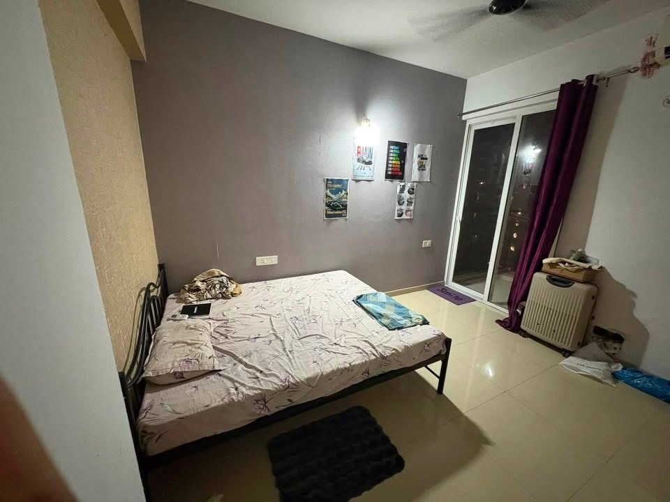 1 Room 3 BHK Flat Prateek Grand City Indrapuram