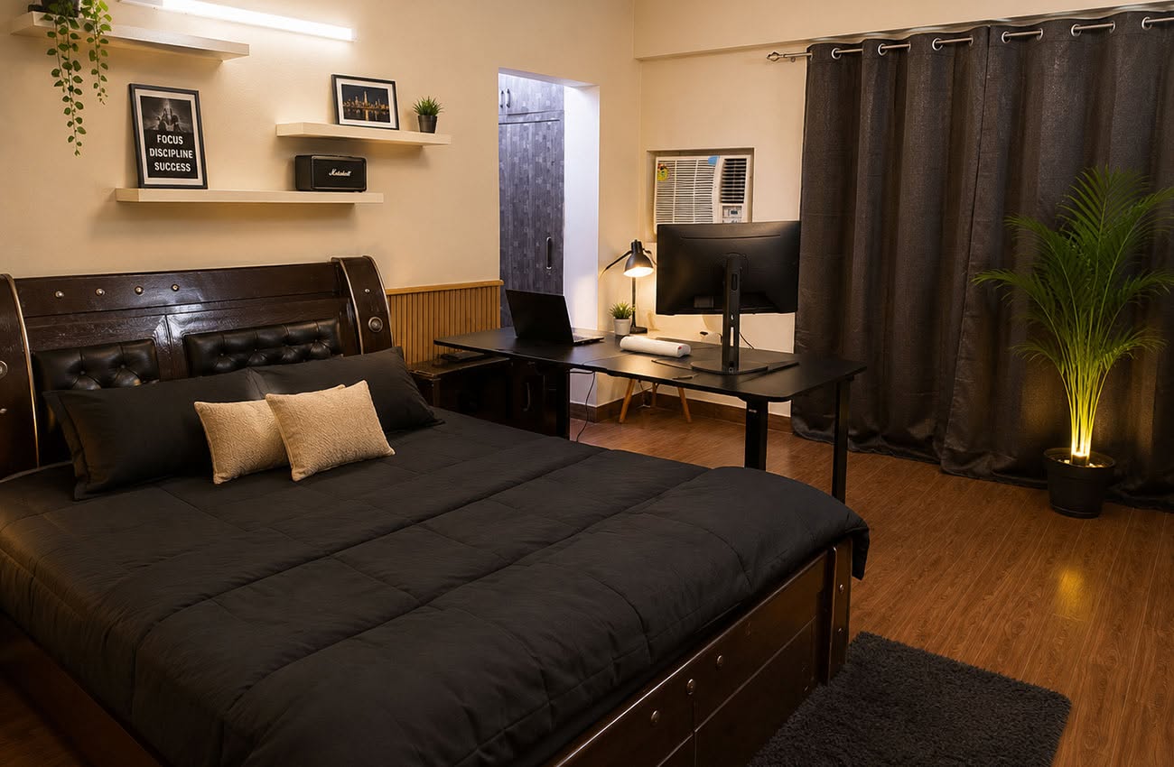 1 Room 4 BHK Flat Sector 78 Noida