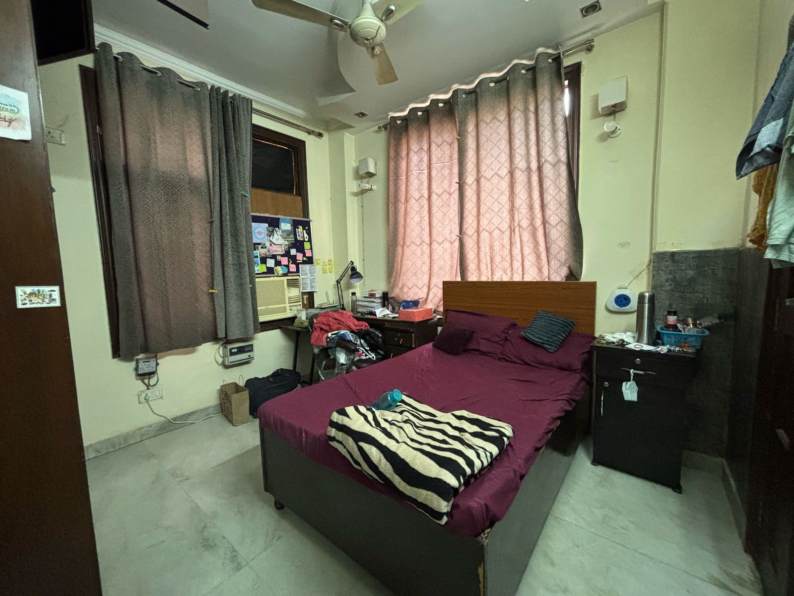 1 Independent Room Old Rajinder Nagar Delhi