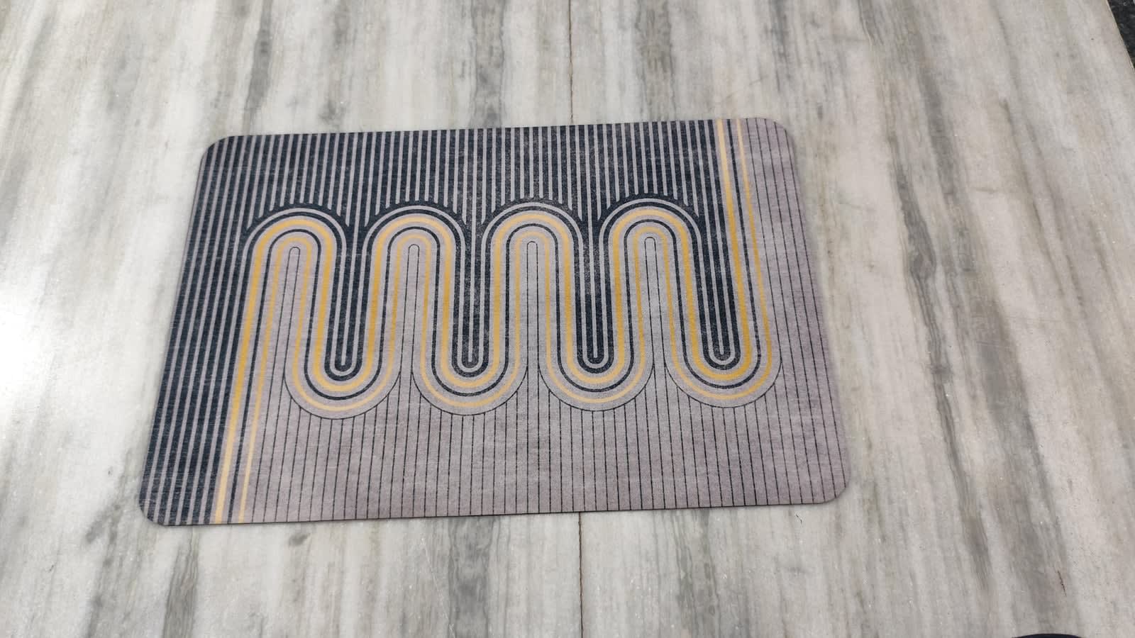 Groovy Wave Print Anti-Slip Doormat 15x22 Inches