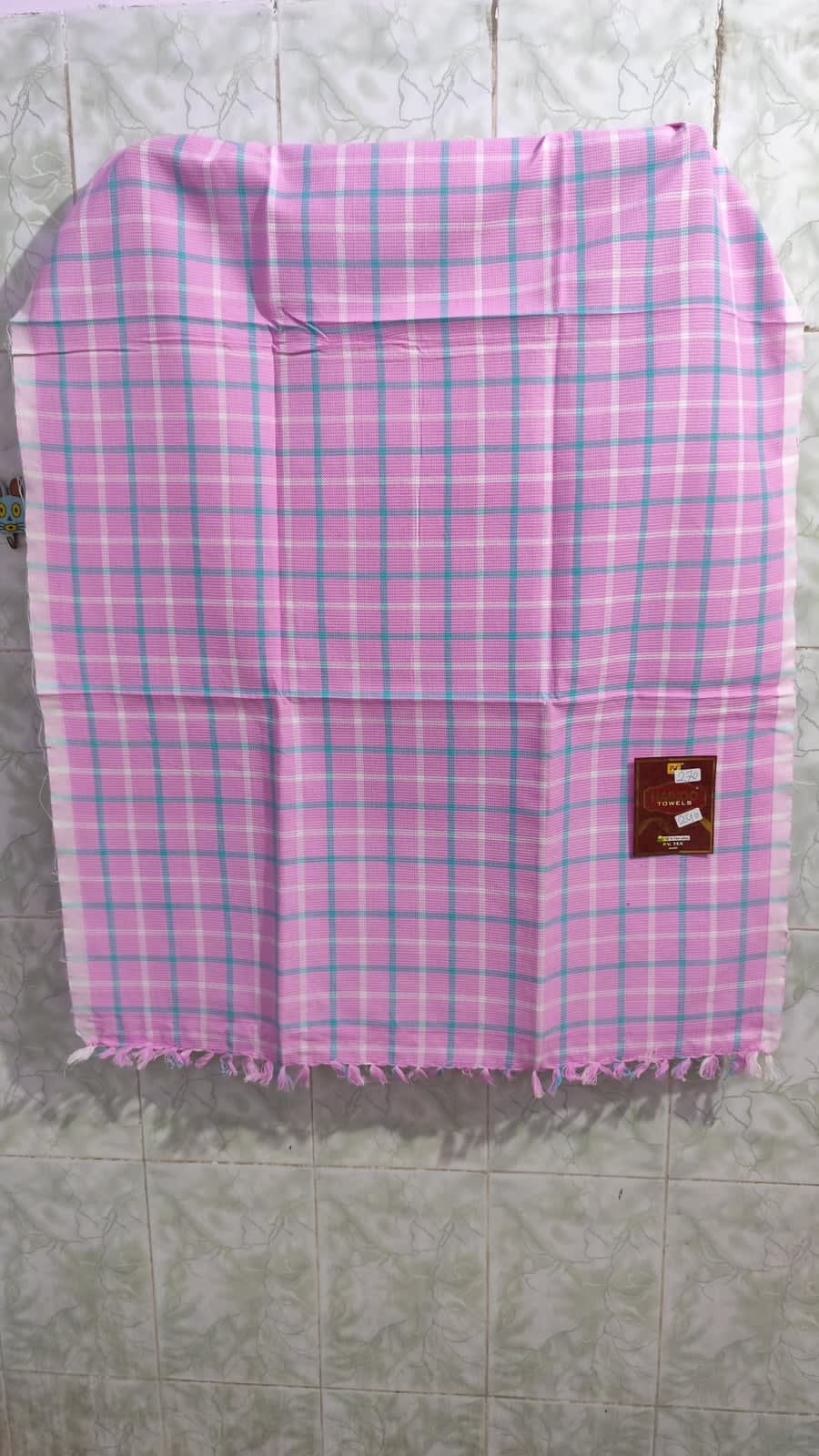 गुलाबी चेक मद्रासी कॉटन तौलिया 30x60 इंच - photo 2