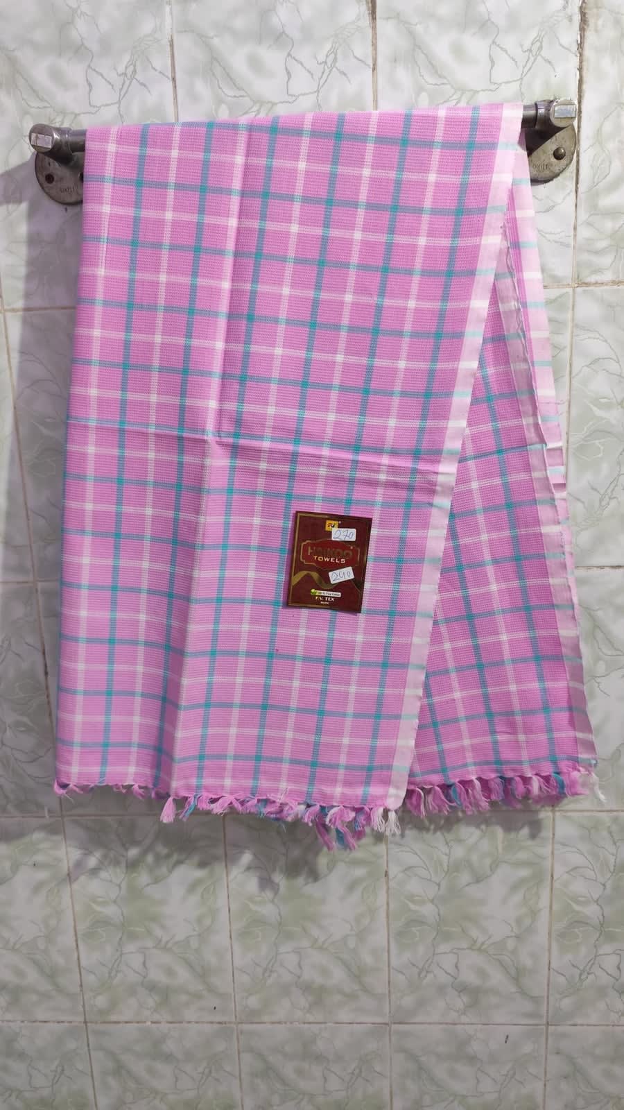 गुलाबी चेक मद्रासी कॉटन तौलिया 30x60 इंच - photo 3
