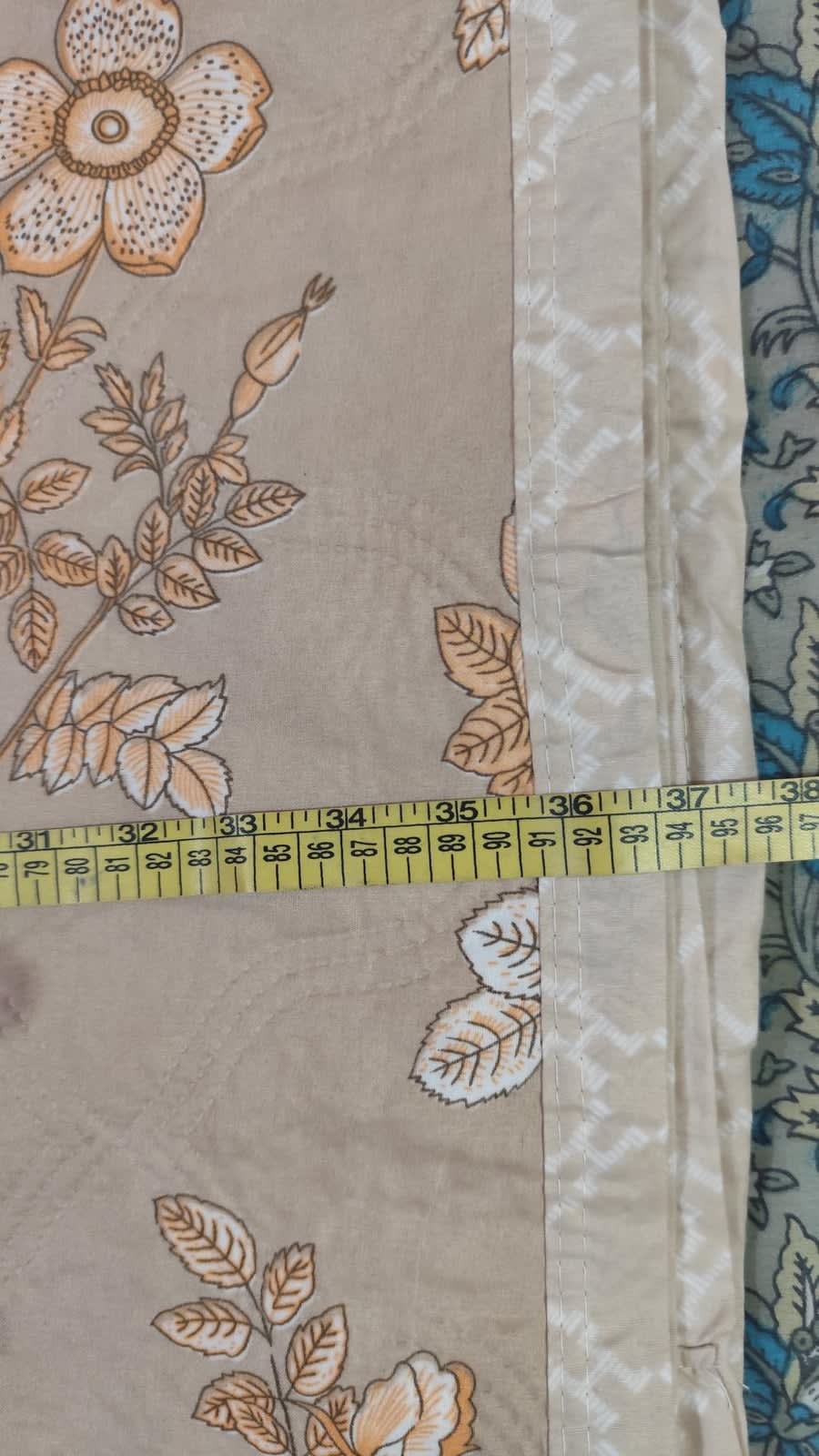 ट्यूलिप ओरिजिनल रिवर्सिबल माइक्रोफाइबर कंफर्टर, डबल बेड 90x72 इंच - टॉप रोज़ बॉटैनिकल - photo 4