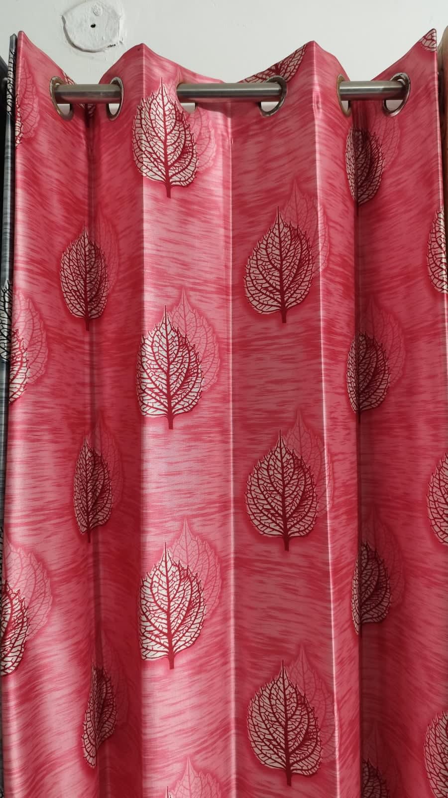 Coral Crackle Leaf Satin Eyelet Curtain - 7x4 & 9x4 Ft - photo 1