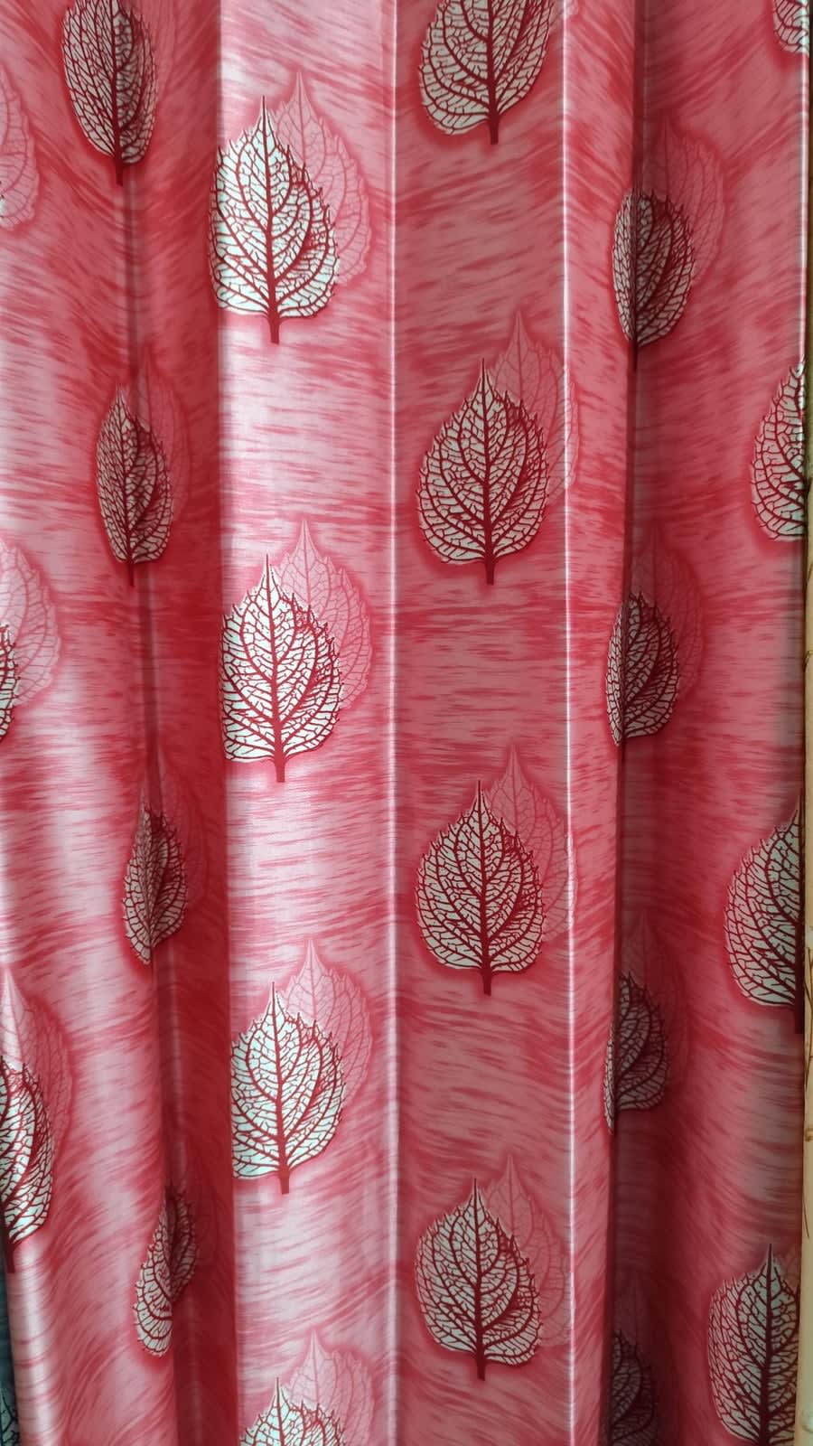 Coral Crackle Leaf Satin Eyelet Curtain - 7x4 & 9x4 Ft - photo 2