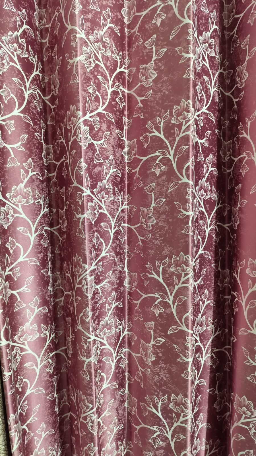 Mauve Floral Velvet Eyelet Curtain - 7x4 & 9x4 Ft - photo 2
