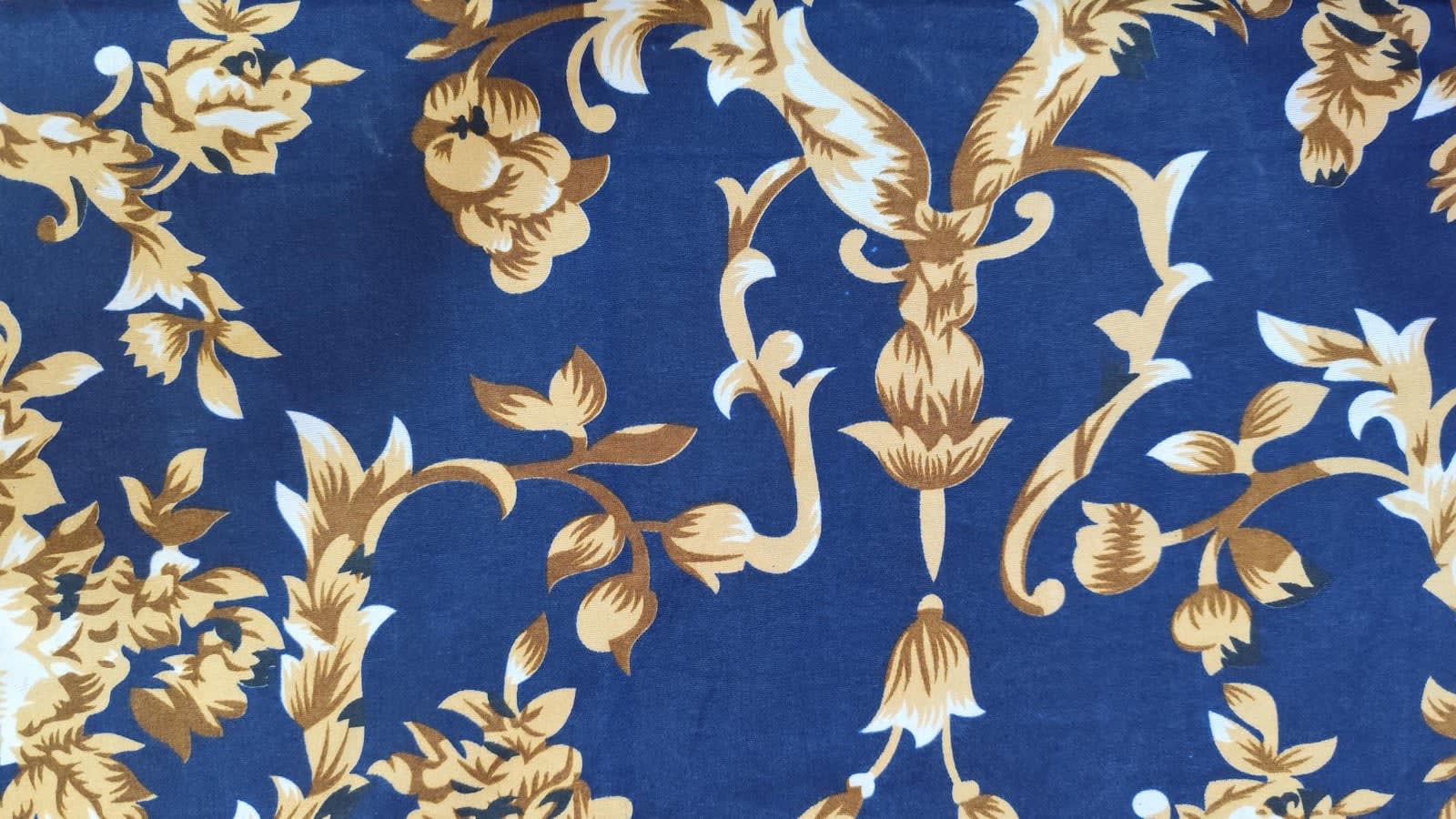 Victory Double Bedsheet 225x225 cm with 2 Pillow Covers - Navy Blue Gold Damask