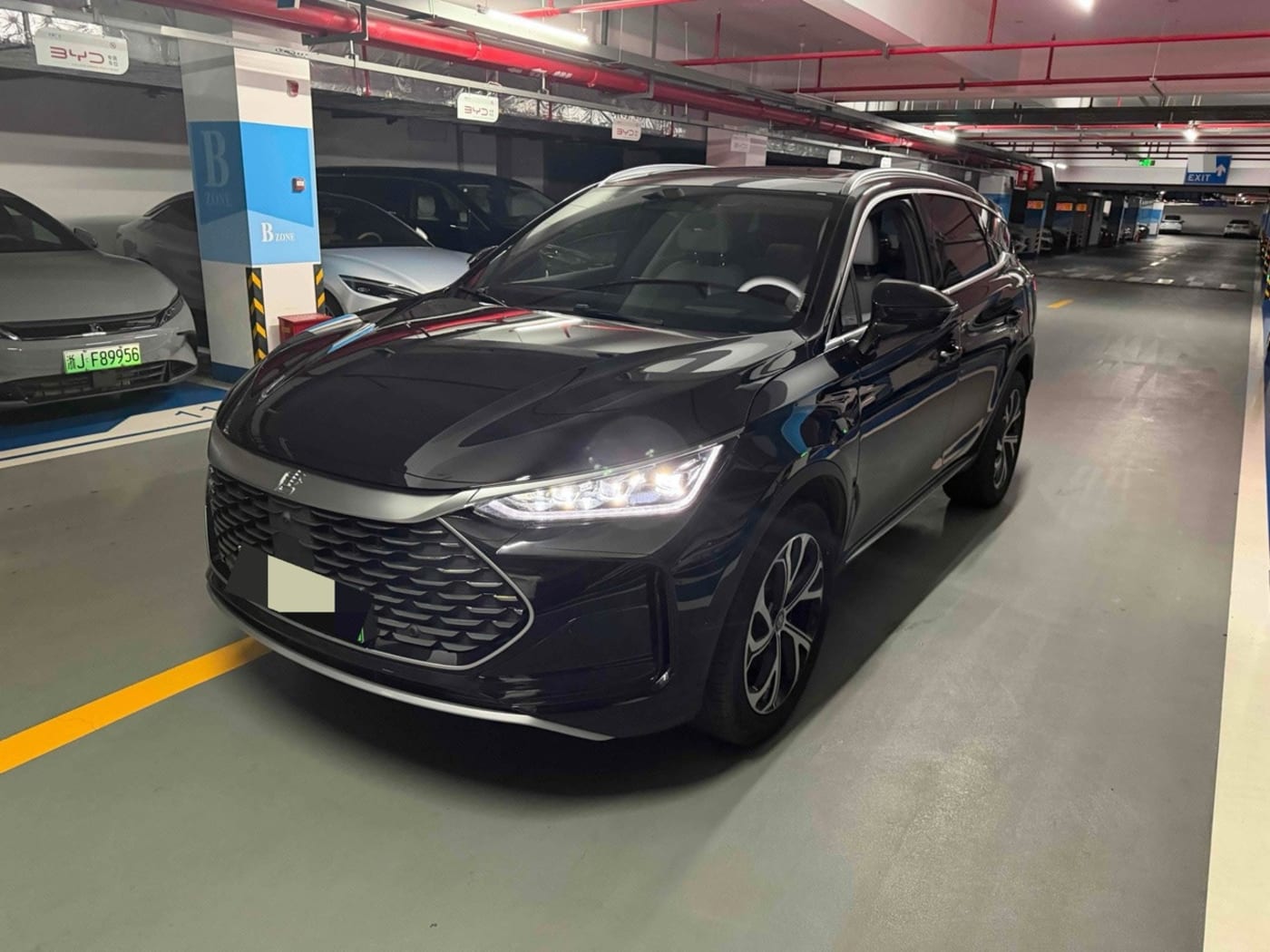 USED BYD TANG DM-i FLAGSHIP 2025 used car photo for export from China