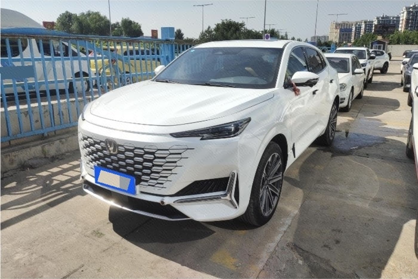 USED CHANGAN UNI-K 2.0T AWD 2021 used car photo for export from China