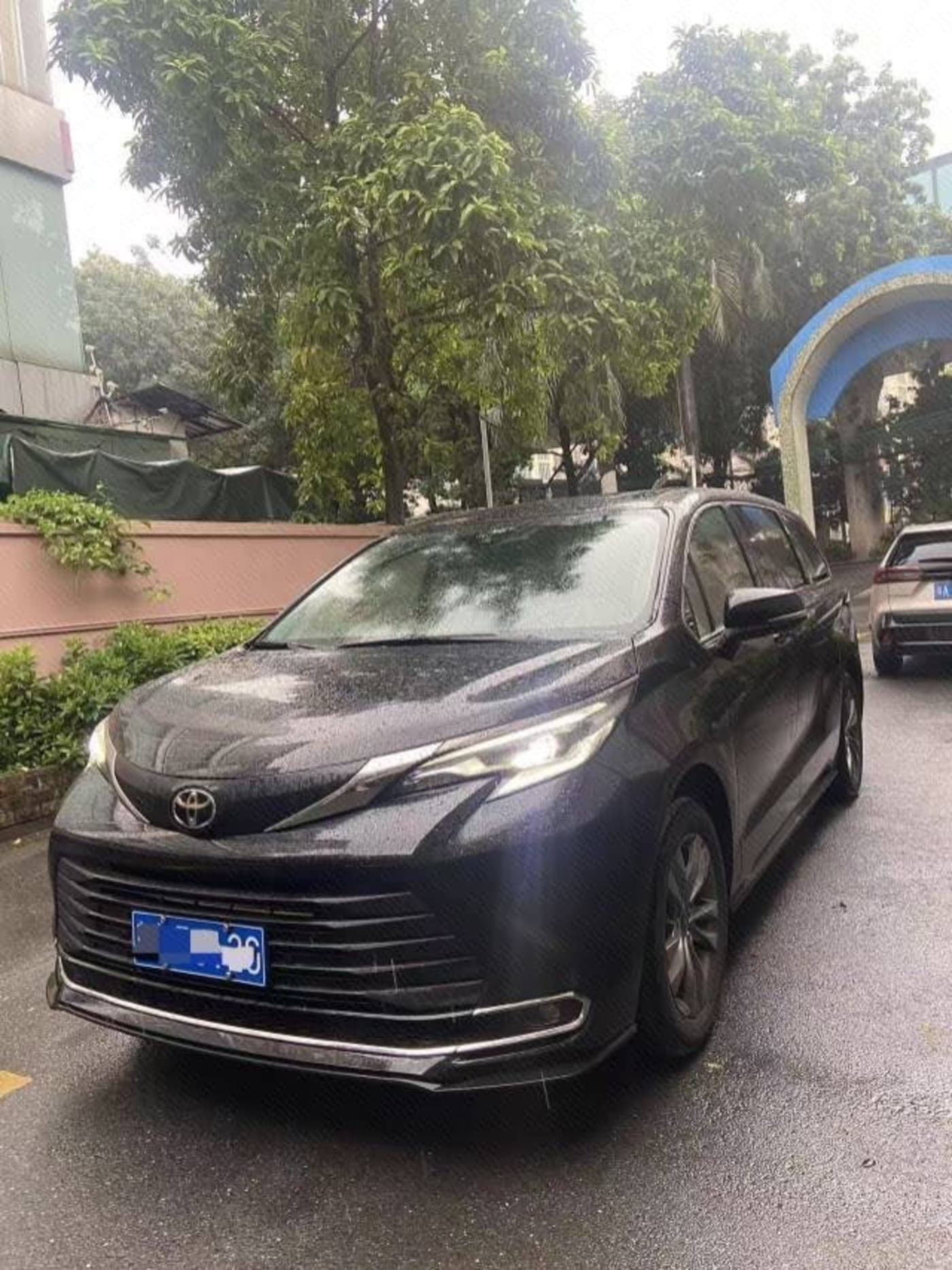 USED TOYOTA SIENNA 2.5 2WD COMFORT 2026 used car photo for export from China