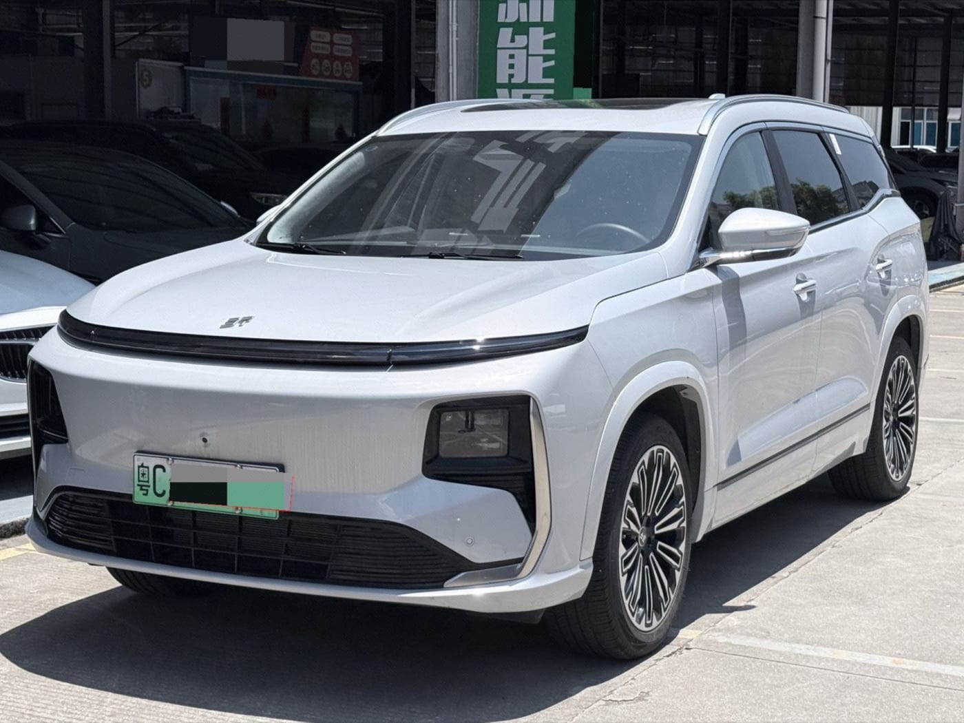 USED JETOUR SHANHAI L9 1.5TD FLAGSHIP 2025 used car photo for export from China