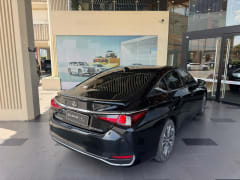 USED LEXUS ES 300h 2022 thumbnail 5