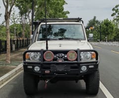 USED TOYOTA LAND CRUISER 4.0 2017 thumbnail 2
