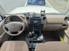 USED TOYOTA LAND CRUISER 4.0 2017 thumbnail 5