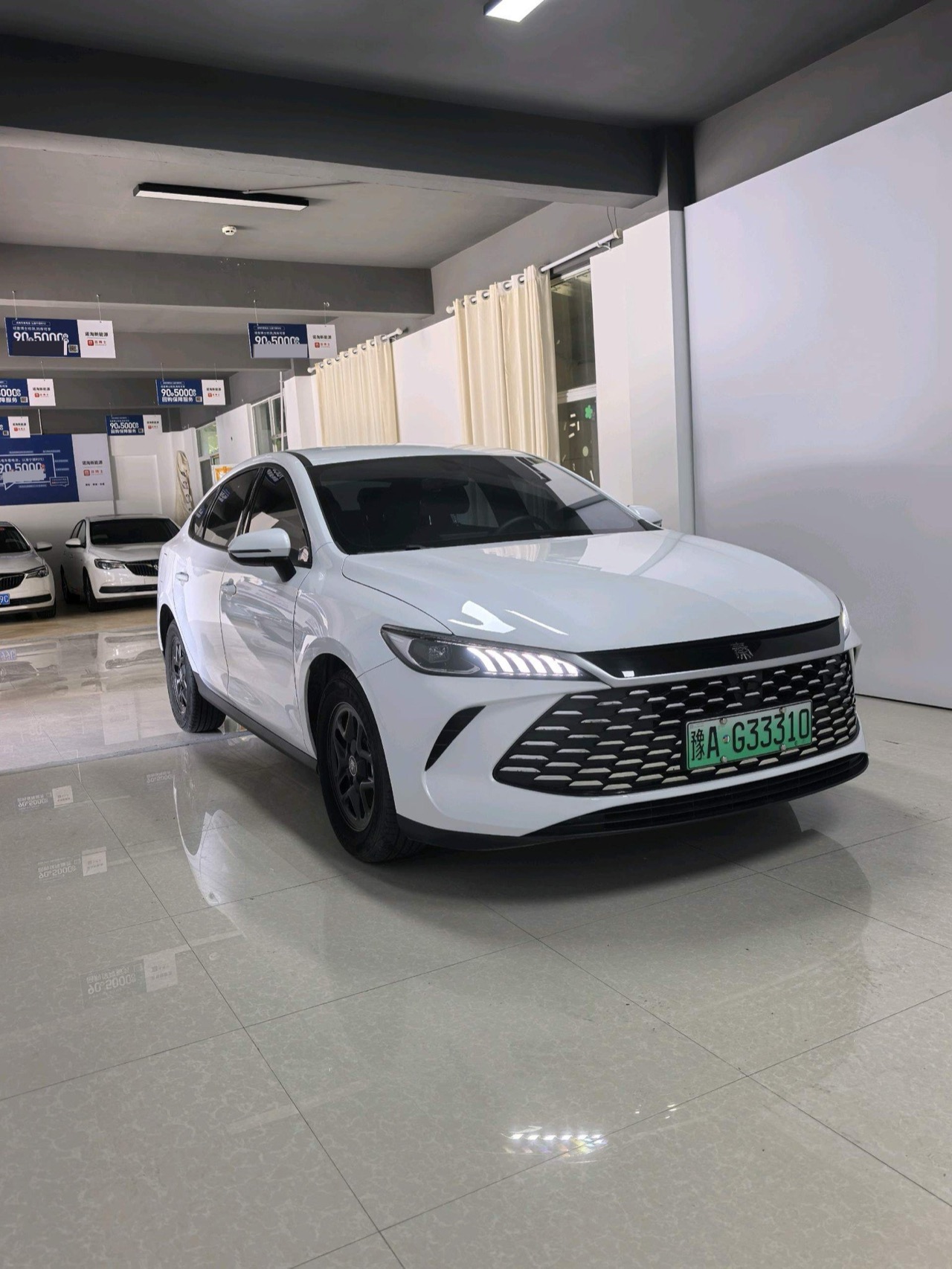 BYD Qin Plus DM-i — wnętrze