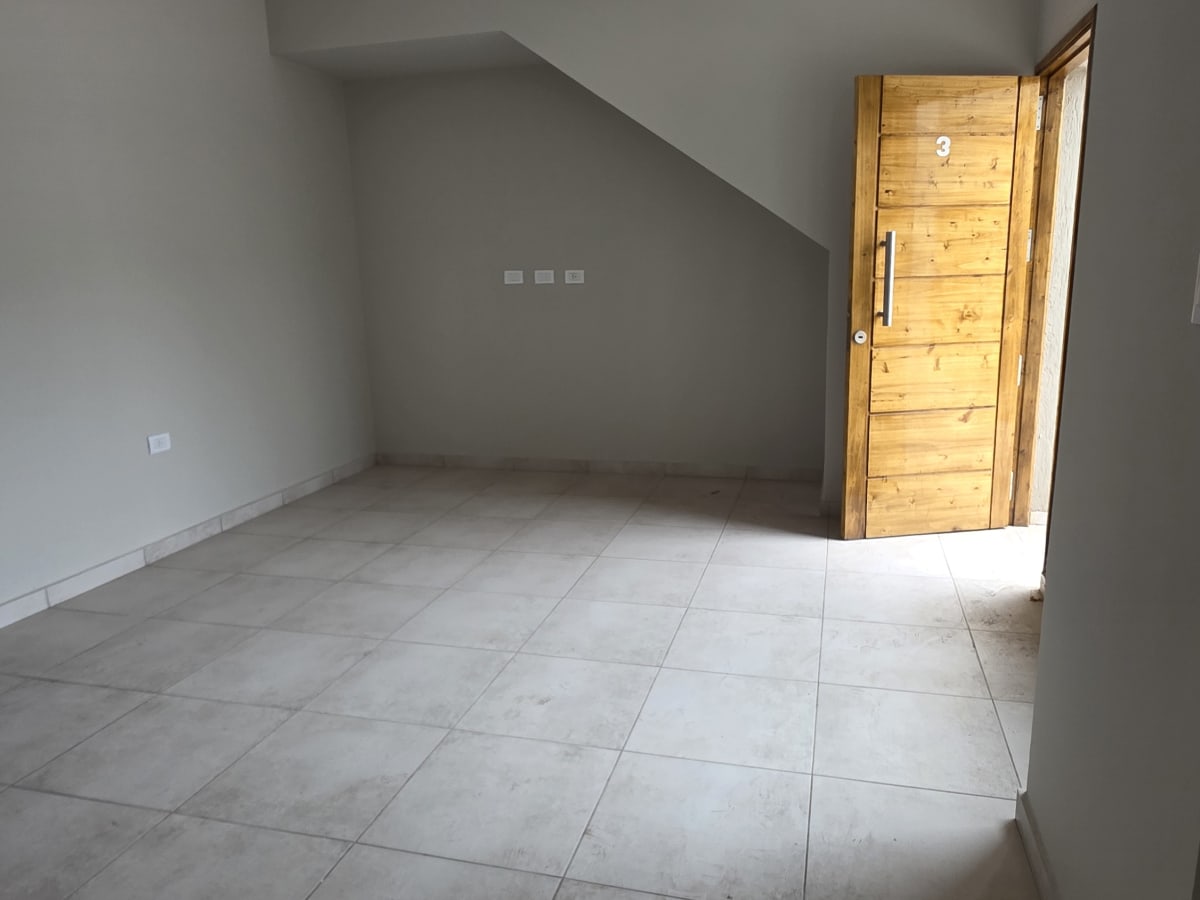 VENTA DÚPLEX B. PRIVADO RINCÓN VENETO. GUAYMALLÉN. USD 135.000 - foto 2
