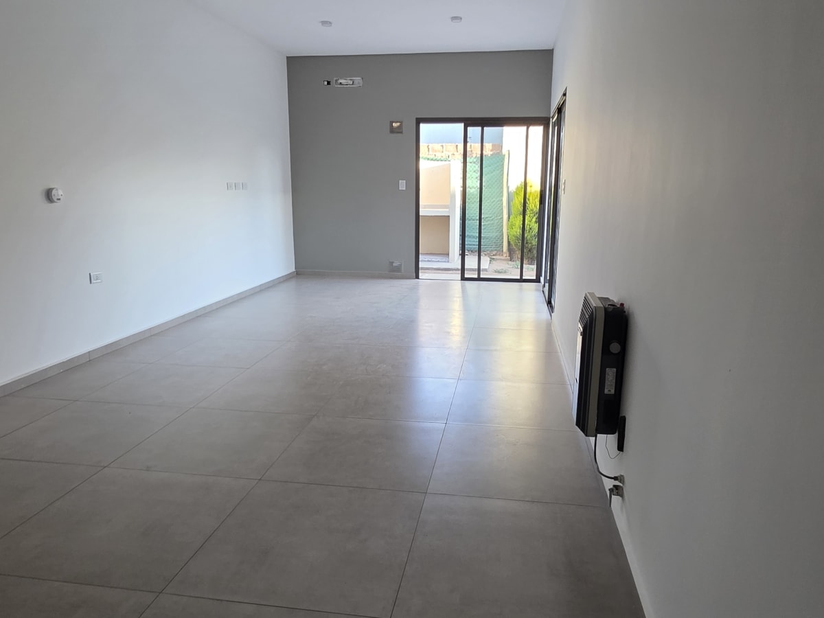 VENTA CASA B. PRIVADO PINAR DEL SOL V. MAIPÚ. USD 115.000 - foto 4
