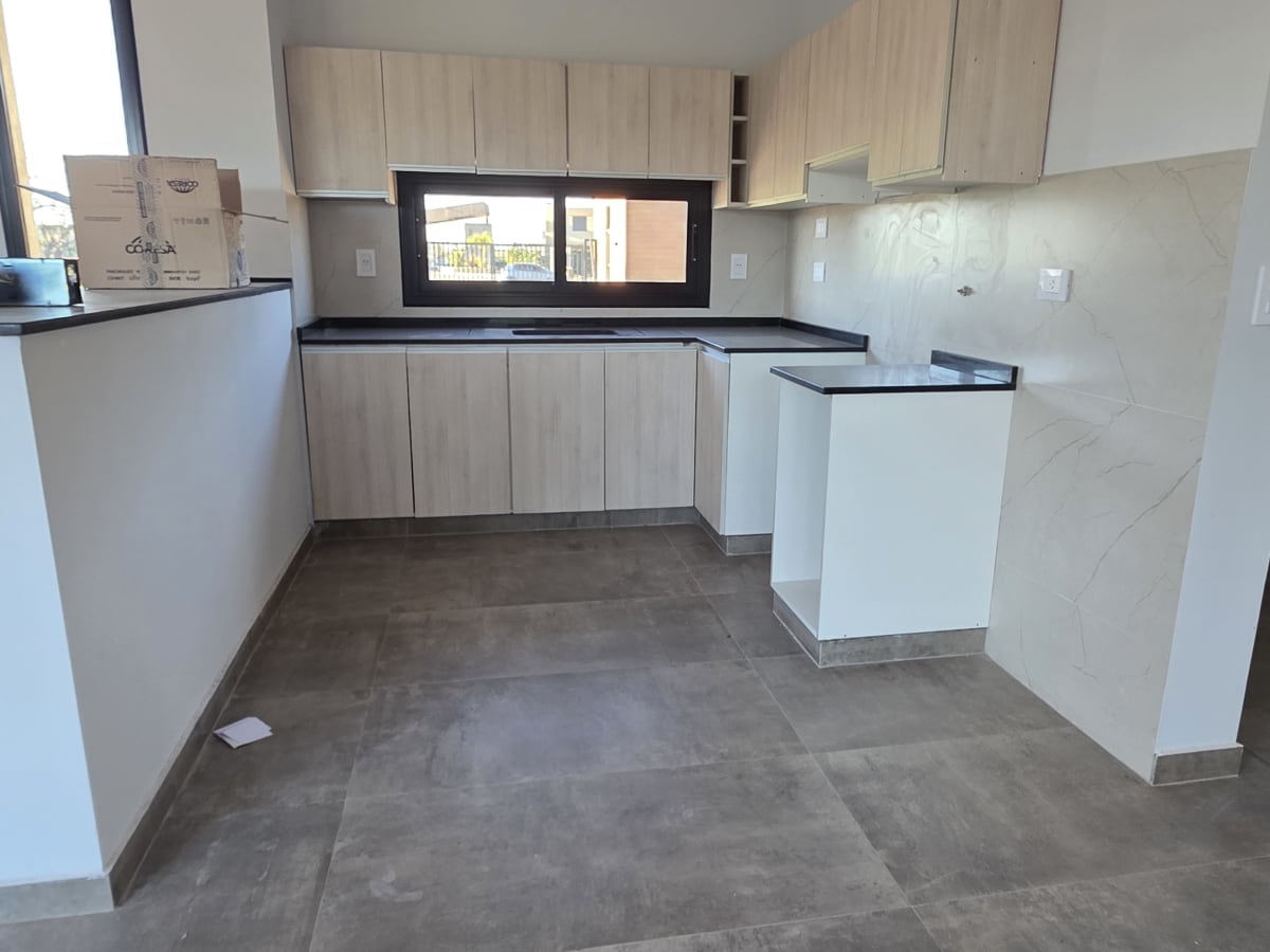 VENTA CASA B. PRIVADO LA QUEBRADA. LUJÁN DE CUYO. USD 235.000 - foto 4