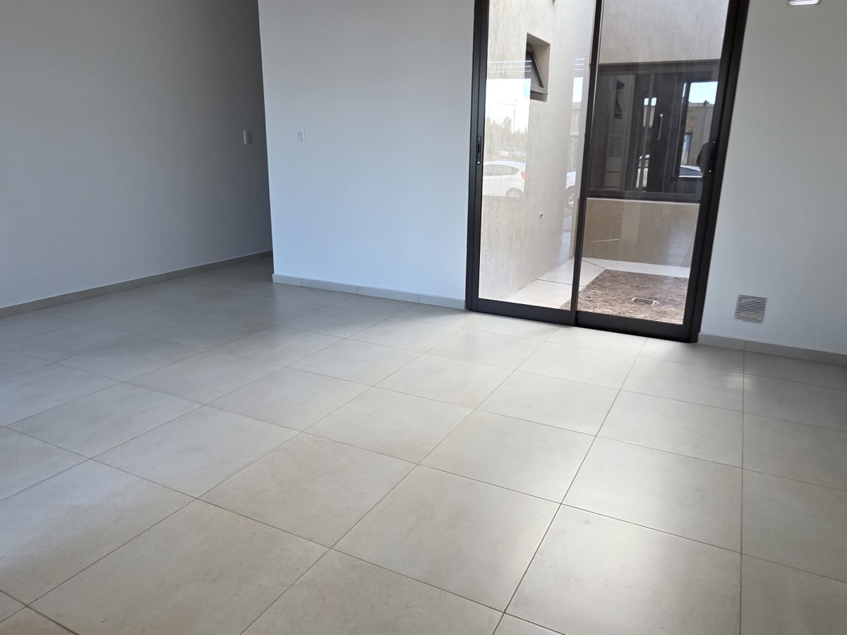 VENTA CASA B. PRIVADO PINAR DEL SOL V. MAIPÚ. USD 105.000 - foto 3