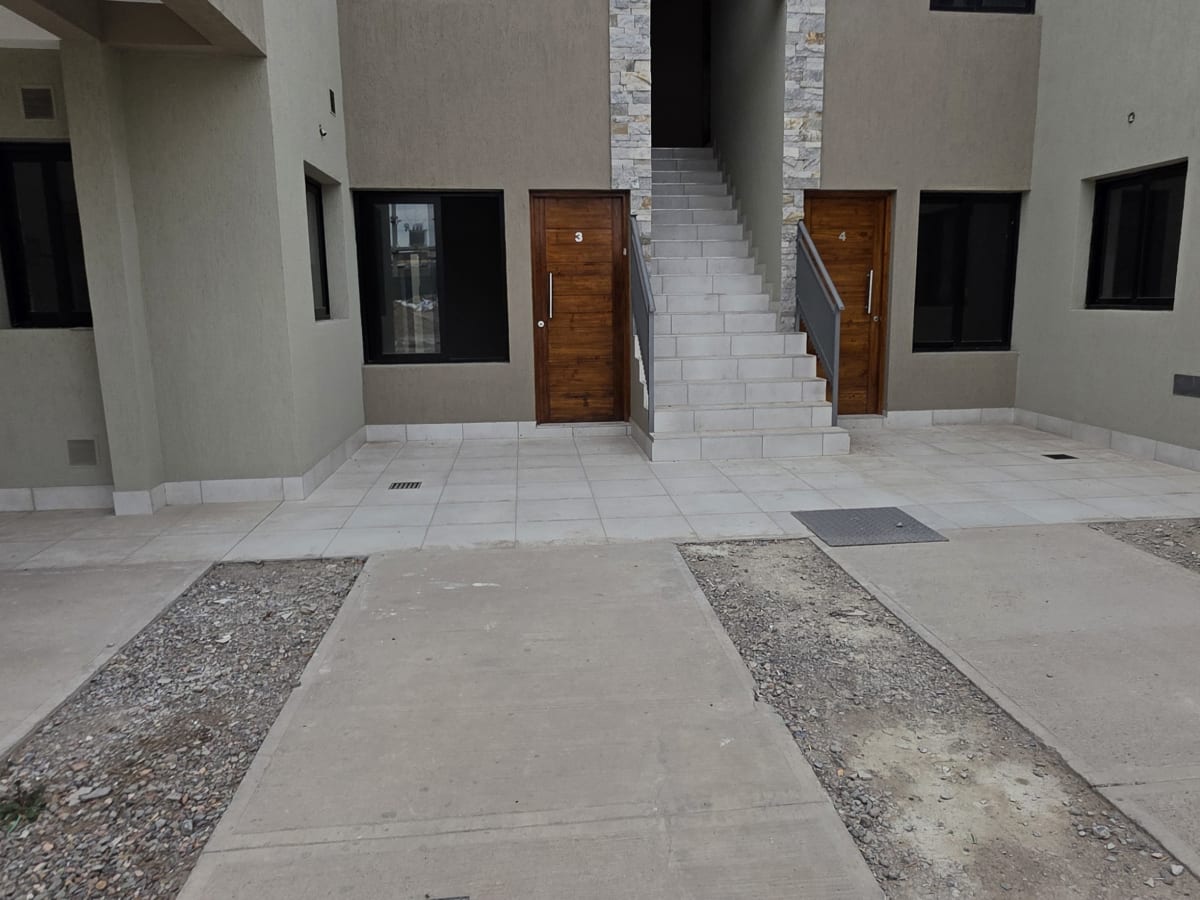 VENTA DÚPLEX B. PRIVADO RINCÓN VENETO. GUAYMALLÉN.