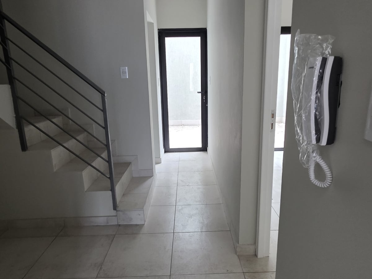 VENTA DÚPLEX B. PRIVADO RINCÓN VENETO. GUAYMALLÉN. - foto 8