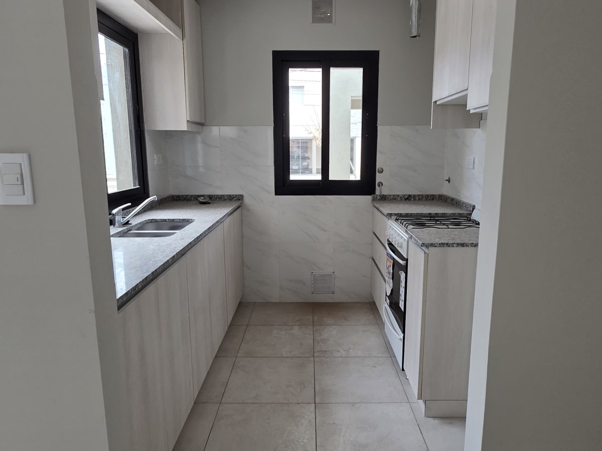 VENTA DÚPLEX B. PRIVADO RINCÓN VENETO. GUAYMALLÉN. - foto 9