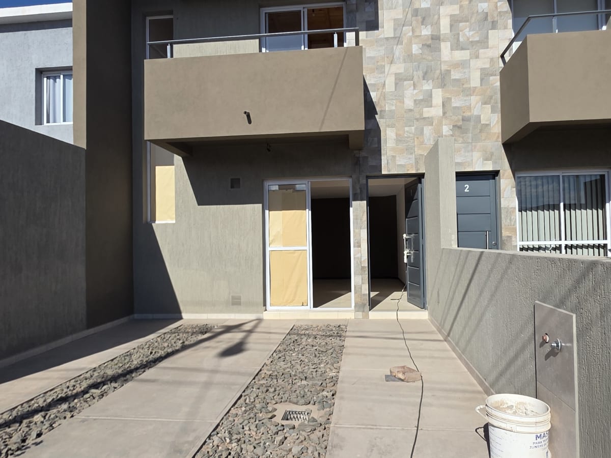 VENTA DÚPLEX B. PRIVADO PORTAL LAS ROSAS. GUAYMALLÉN.