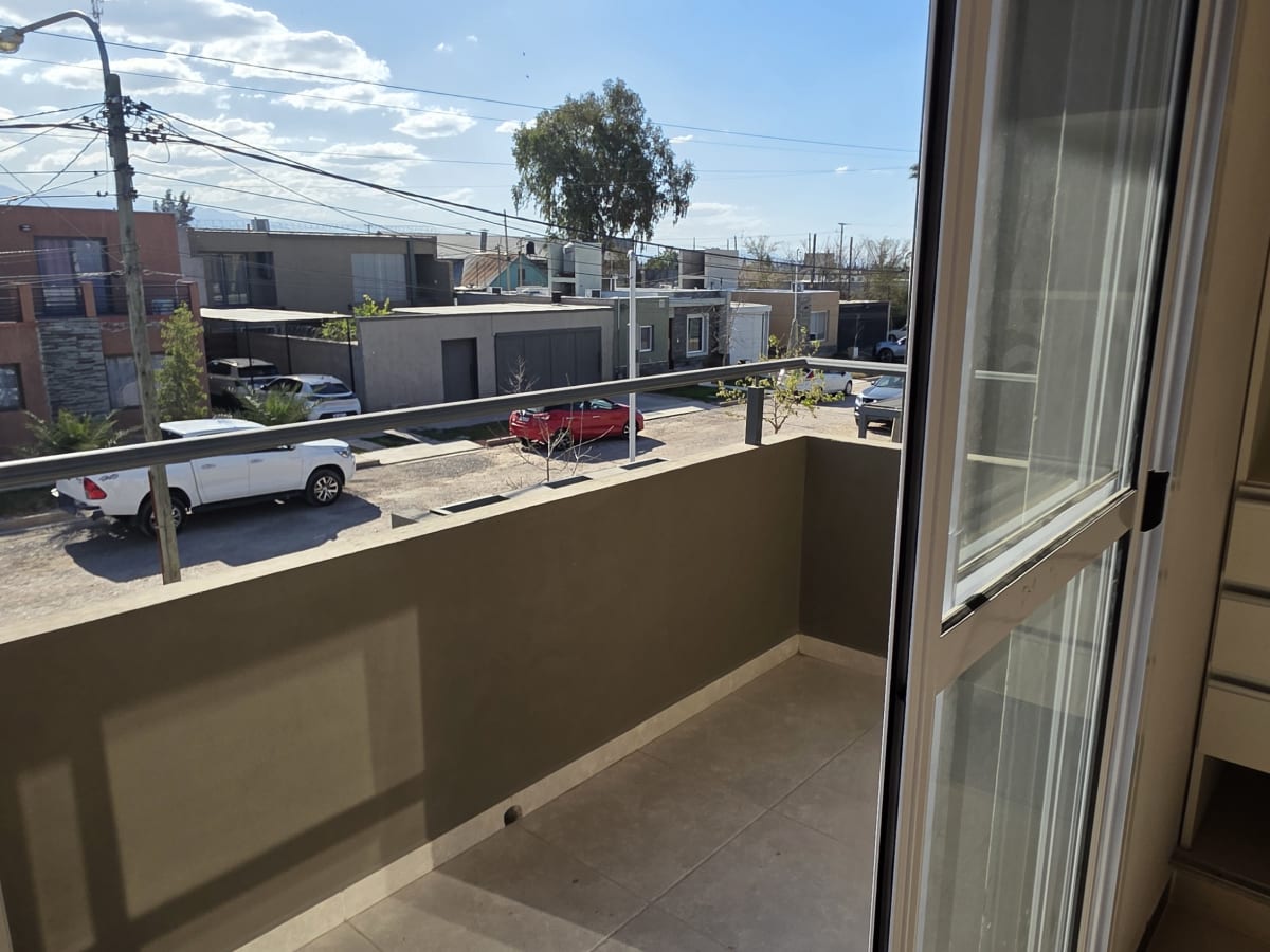 VENTA DÚPLEX B. PRIVADO PORTAL LAS ROSAS. GUAYMALLÉN. - foto 8