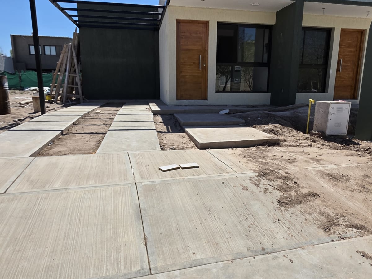 VENTA CASA B. PRIVADO SUELOS DE TROPERO. MAIPÚ. USD 95.000